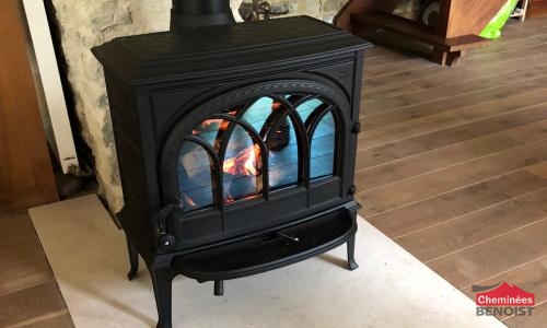 Réalisation d'un poêle à bois Jotul F 400 à Nonant