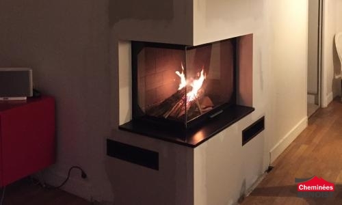 Installation d'une cheminée Atraflam 750 latérale à Mondeville