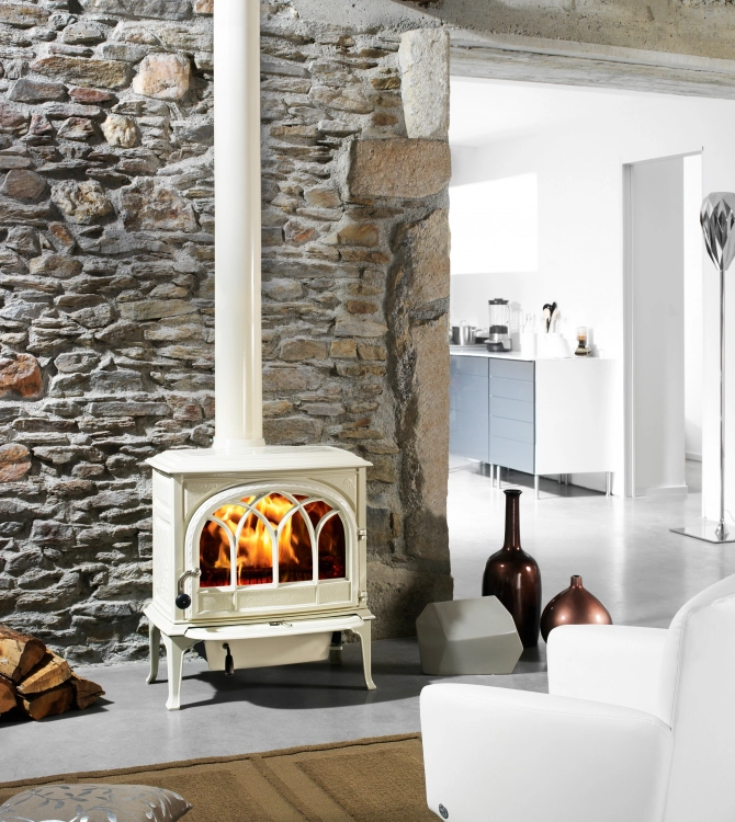 Poêle à bois Jotul F400 : l’élégance traditionnelle