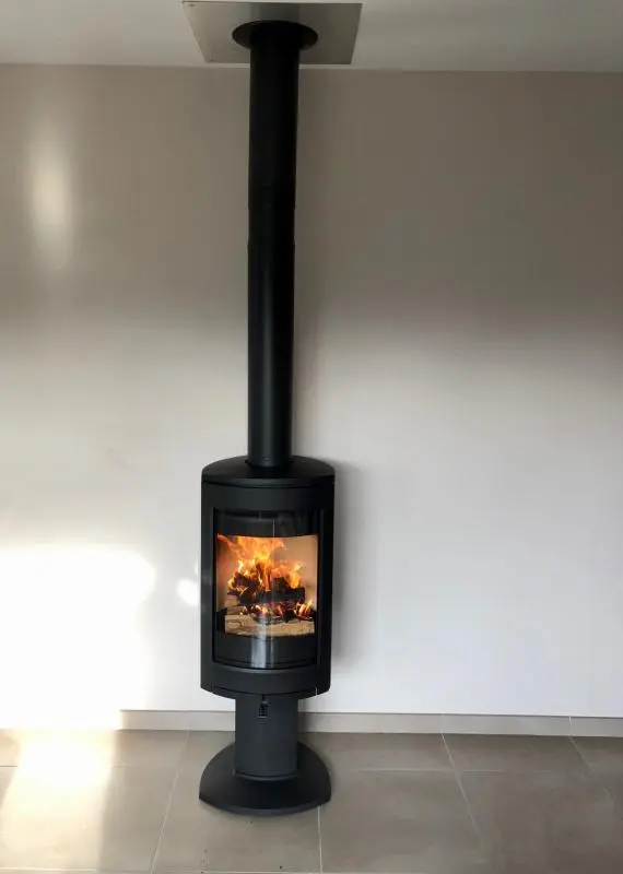 Réalisation d'un poêle à bois-bûche Jotul F373 advance à Ver sur Mer 